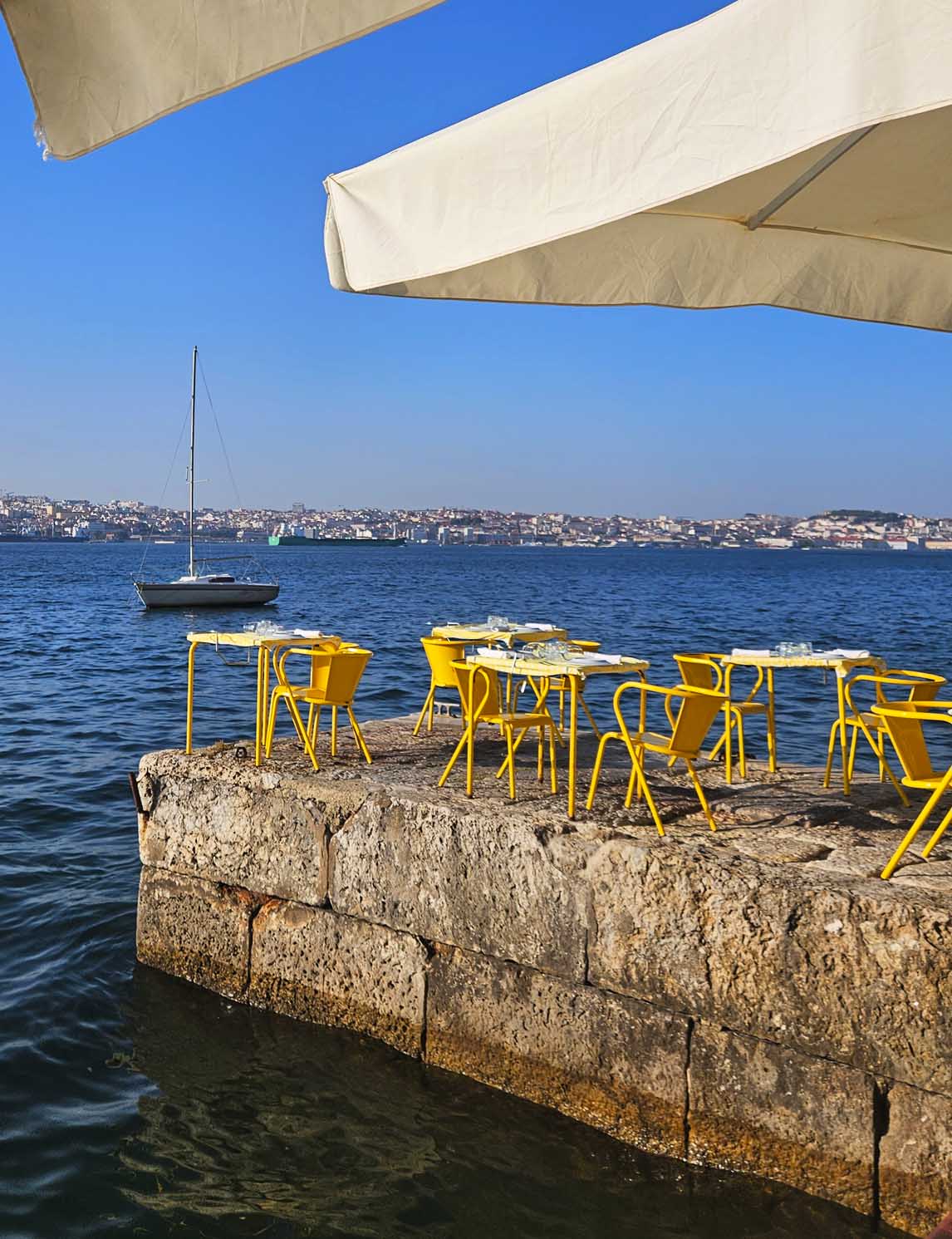 ponto final restaurant cacilhas Lisboa