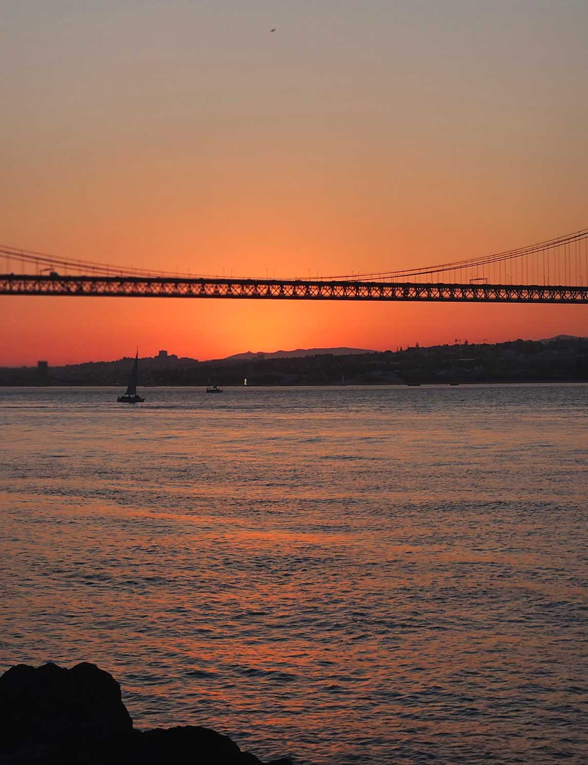 sunset picknick jardim do rio lisboa