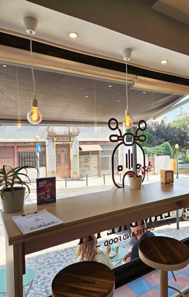 lambreta coffee and food alcantara lisbon