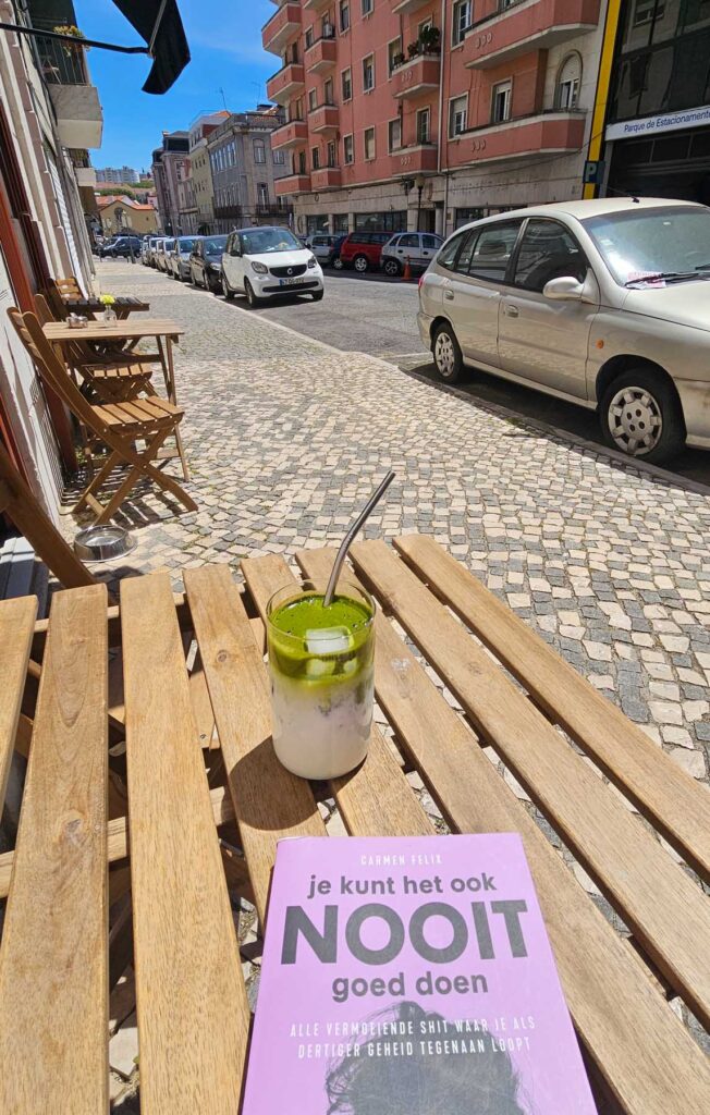 iced matcha latte at lova cafe in Lisbon | Sunny terrace in Lisbon