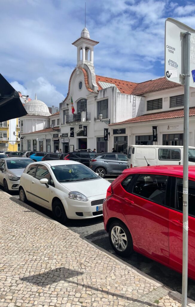 Campo De Ourique | Best neighborhoods | Shopping | Mercado De Campo De Ourique