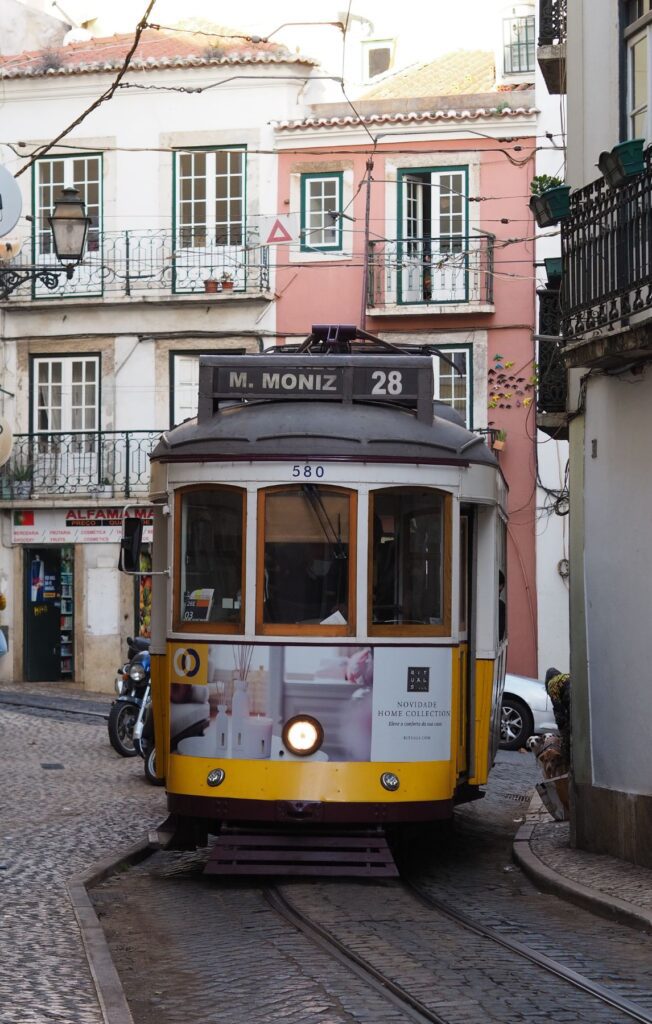 Tram 28